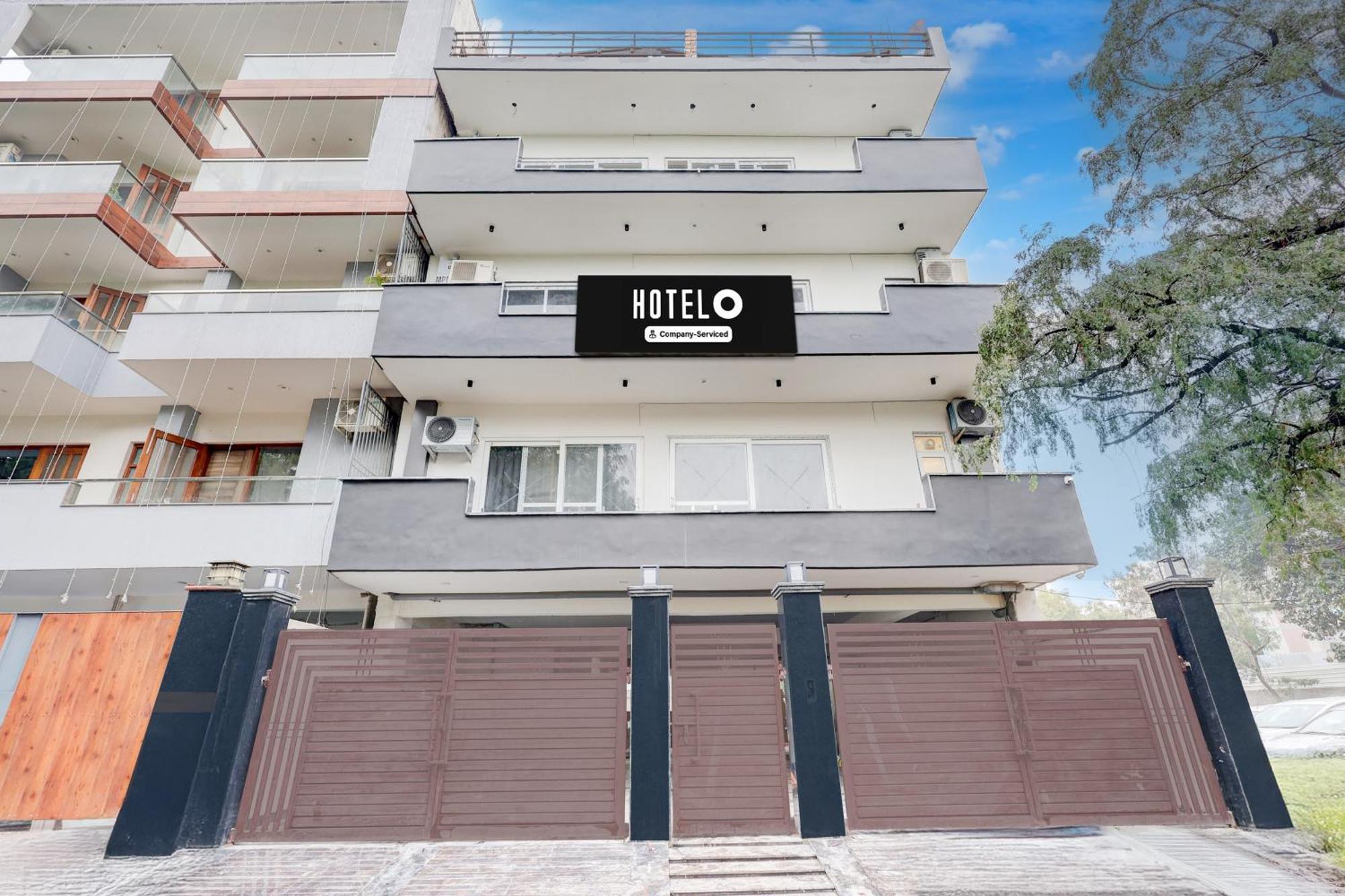 Super Hotel O Sector 43 Гургаон Екстериор снимка