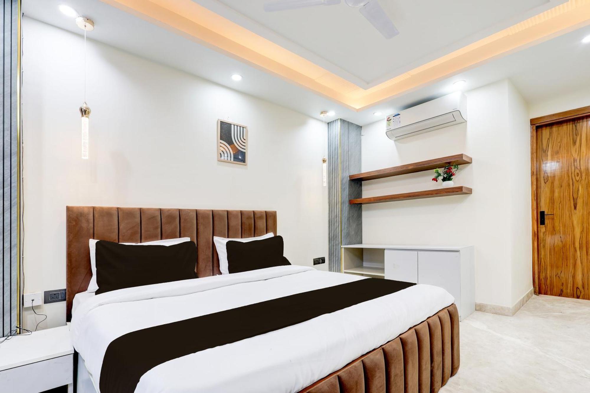 Super Hotel O Sector 43 Гургаон Екстериор снимка